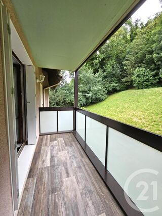  Appartement à louer 4 pièces 74 m²
