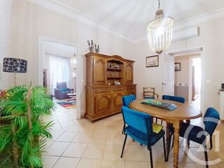  Appartement à louer 4 pièces 104 m²
