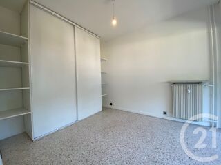  Appartement à louer 2 pièces 52 m²