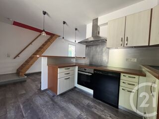  Appartement à louer 3 pièces 80 m²