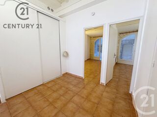  Appartement à louer 3 pièces 75 m²