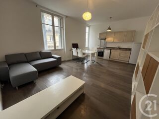  Appartement � louer 3 pi�ces 67 m� Avignon