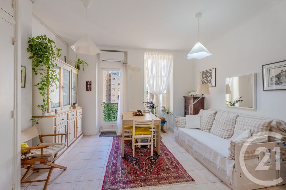 NICE RIQUIER: Appartement 2 pièces de 39.50m² situé au 3....