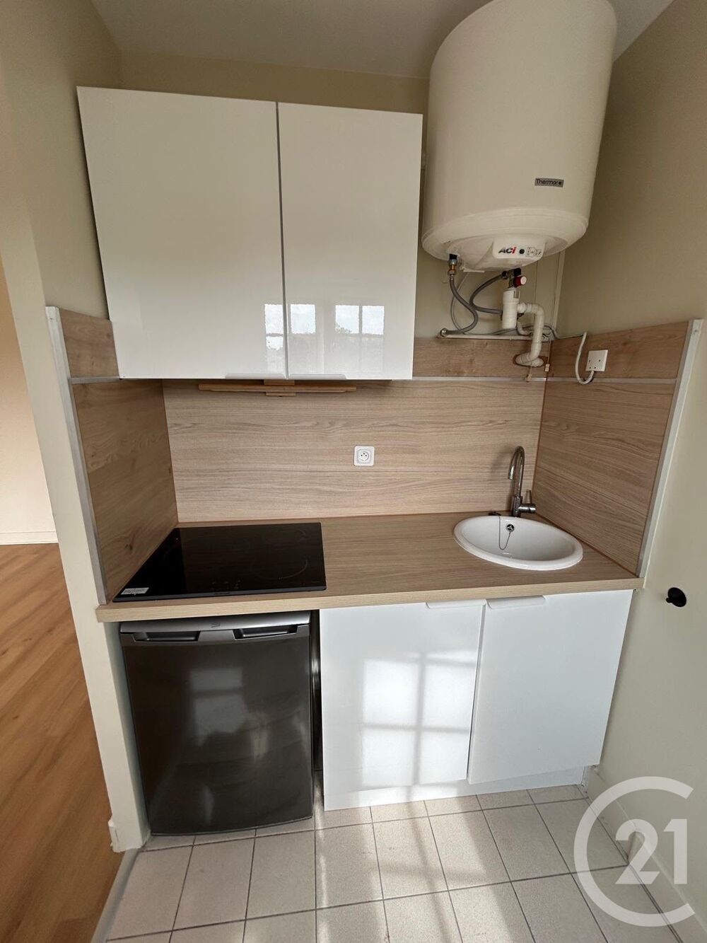 location Appartement - 1 pièce(s) - 24 m² Asnières-sur-Seine (92600)