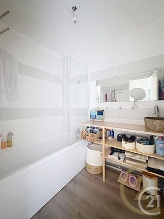  Appartement � vendre 4 pi�ces 70 m�