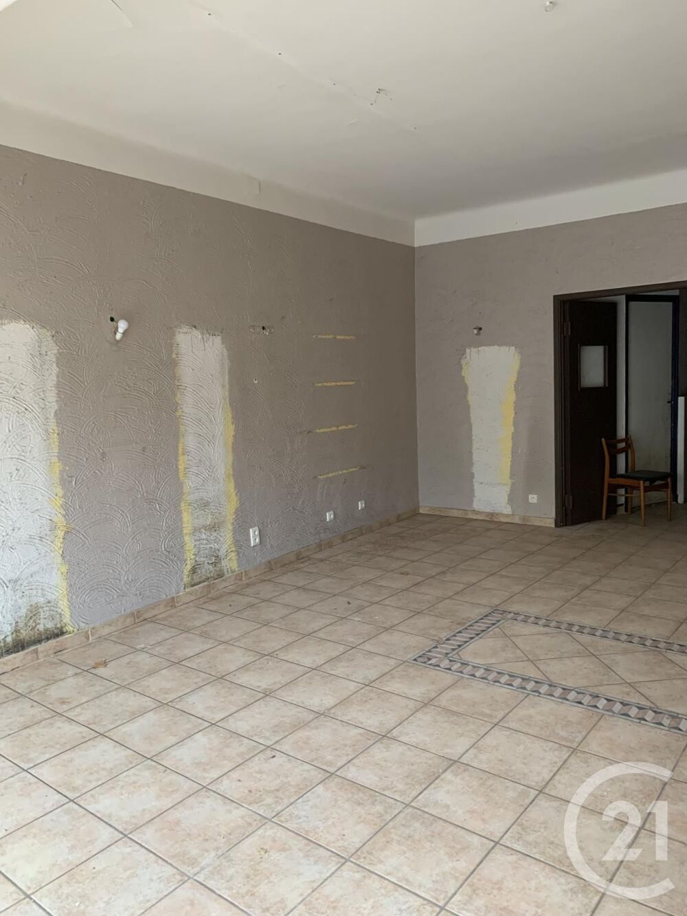 location Appartement - 2 pièce(s) - 50 m² Bagnols-sur-Cèze (30200)