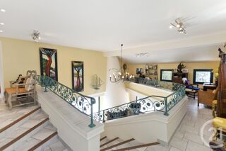 Maison � vendre 5 pi�ces 216 m�