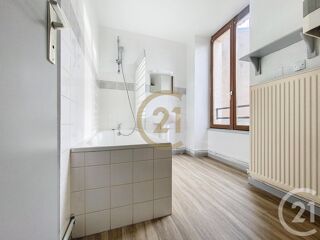  Appartement à louer 2 pièces 58 m²