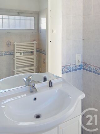  Appartement à louer 2 pièces 41 m²