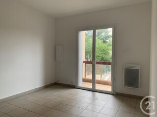 Appartement à louer 2 pièces 49 m²