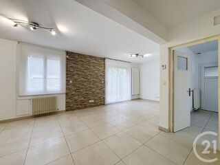 vente Maison - 4 pièce(s) - 75 m² Saint-Jean-de-la-Ruelle (45140)