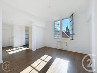  Appartement à louer 4 pièces 86 m²