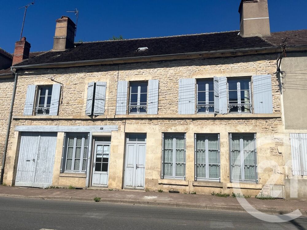 Proche centre ville Maison sur 2 niveaux d'une surface h....