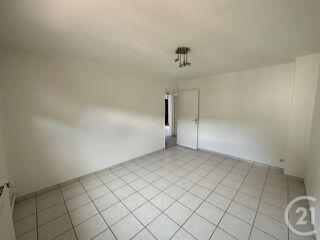  Appartement à louer 3 pièces 62 m²