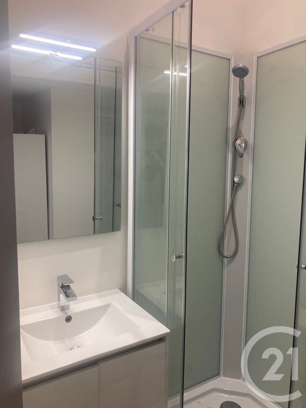 location Appartement - 2 pièce(s) - 9 m² Calais (62100)