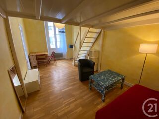  Appartement à louer 1 pièce 32 m²