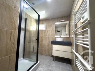  Appartement à louer 3 pièces 68 m²