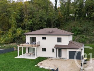  Maison � vendre 6 pi�ces 215 m�