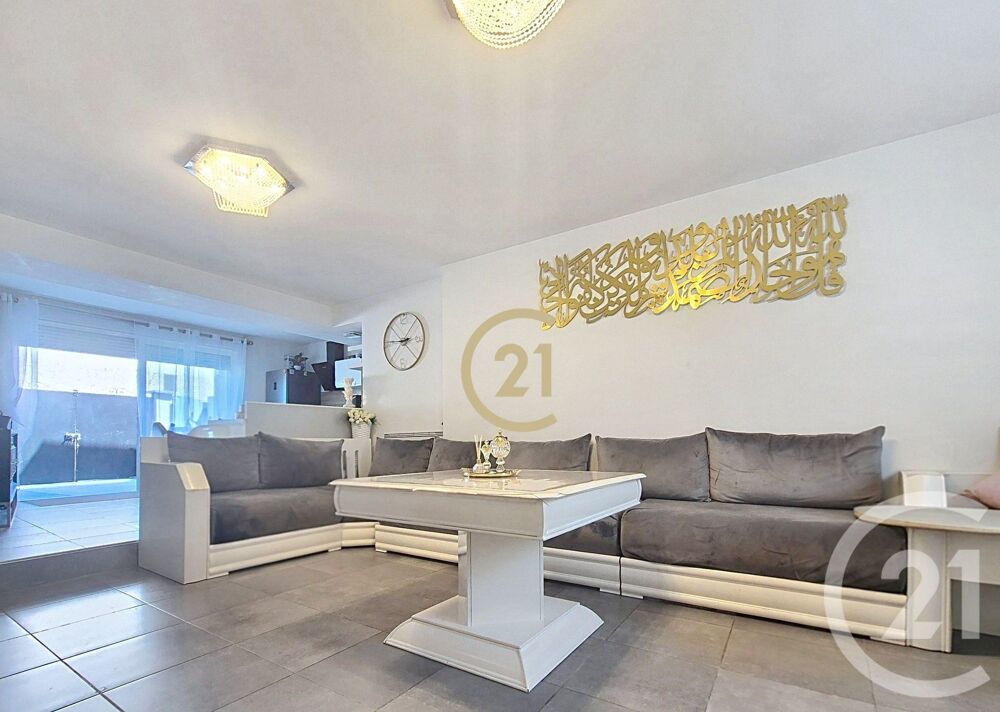 En exclusivité, Century 21 Le Pays Salonais vous présent....
