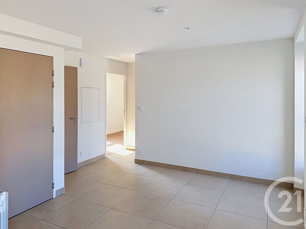 location Appartement - 3 pièce(s) - 43 m² Sixt-sur-Aff (35550)