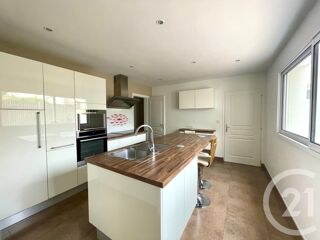  Maison � vendre 7 pi�ces 222 m�