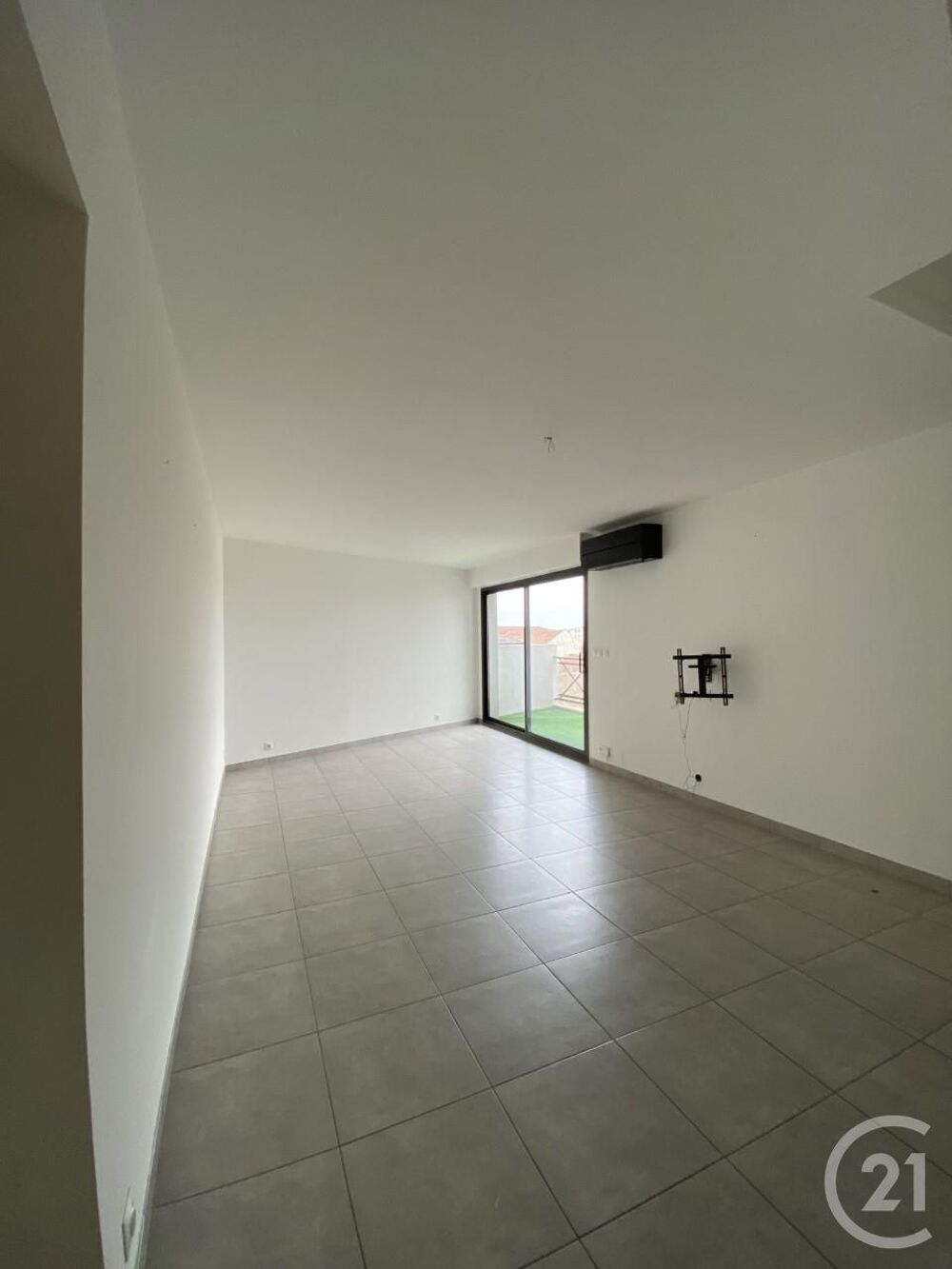 location Appartement - 3 pièce(s) - 125 m² Dax (40100)