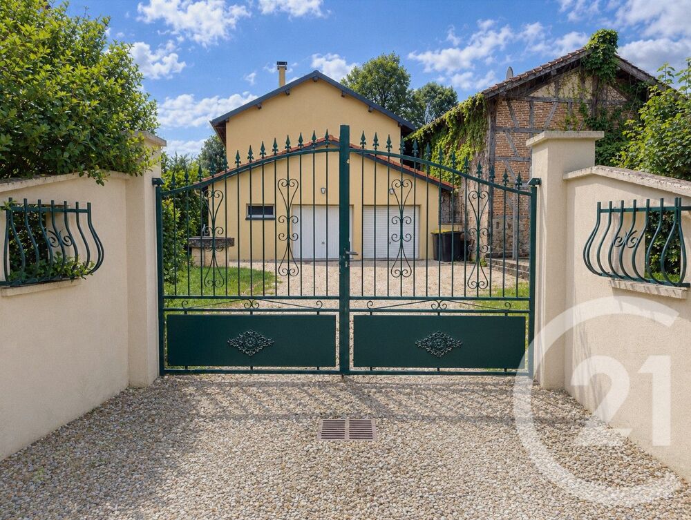 vente Maison - 4 pièce(s) - 174 m² Saint-Julien-sur-Reyssouze (01560)