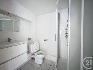  Appartement à louer 3 pièces 57 m²