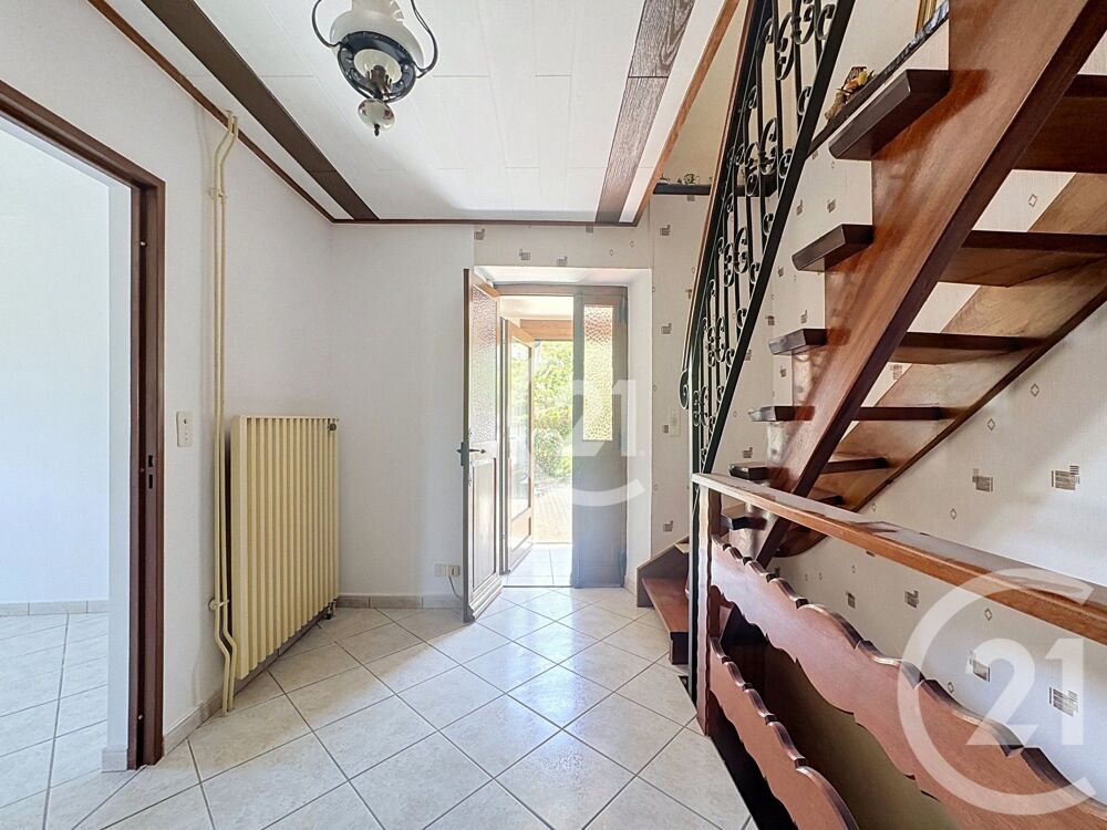 Century 21 vous propose à la vente, à FESCHE LE CHATEL, ....