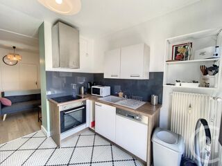  Appartement à louer 6 pièces 98 m²