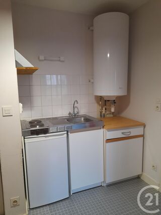  Appartement à louer 2 pièces 31 m²