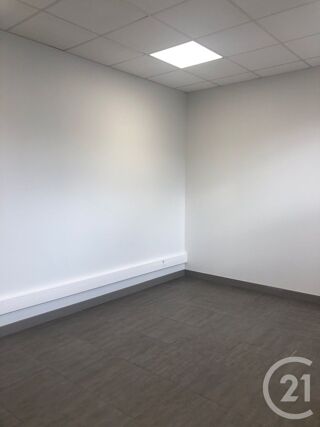  Appartement à louer 1 pièce 17 m²