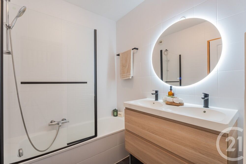 à vendre  Appartement Èze (06360)