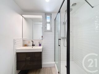  Appartement � louer 2 pi�ces 63 m�