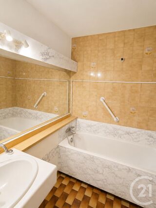  Appartement à louer 2 pièces 50 m²