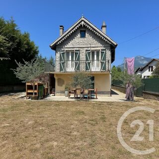  Maison  vendre 6 pices 198 m