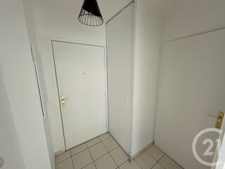 Appartement à louer 2 pièces 44 m²