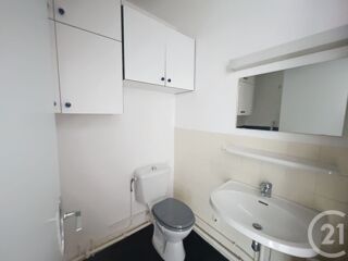 Appartement à louer 1 pièce 32 m²
