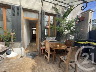  Maison à louer 4 pièces 131 m²