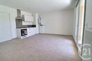  Appartement à louer 2 pièces 42 m²