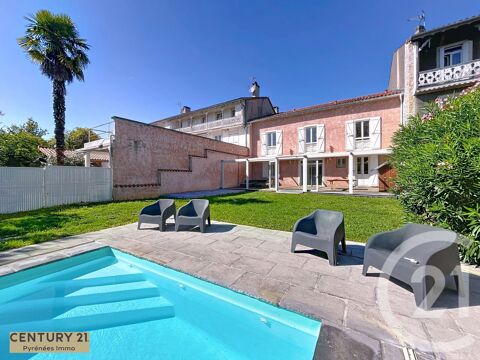  Maison  vendre 8 pices 210 m