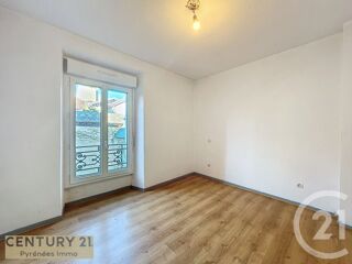 location Appartement - 3 pièce(s) - 72 m² Montréjeau (31210)