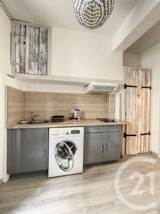  Appartement à louer 2 pièces 28 m²