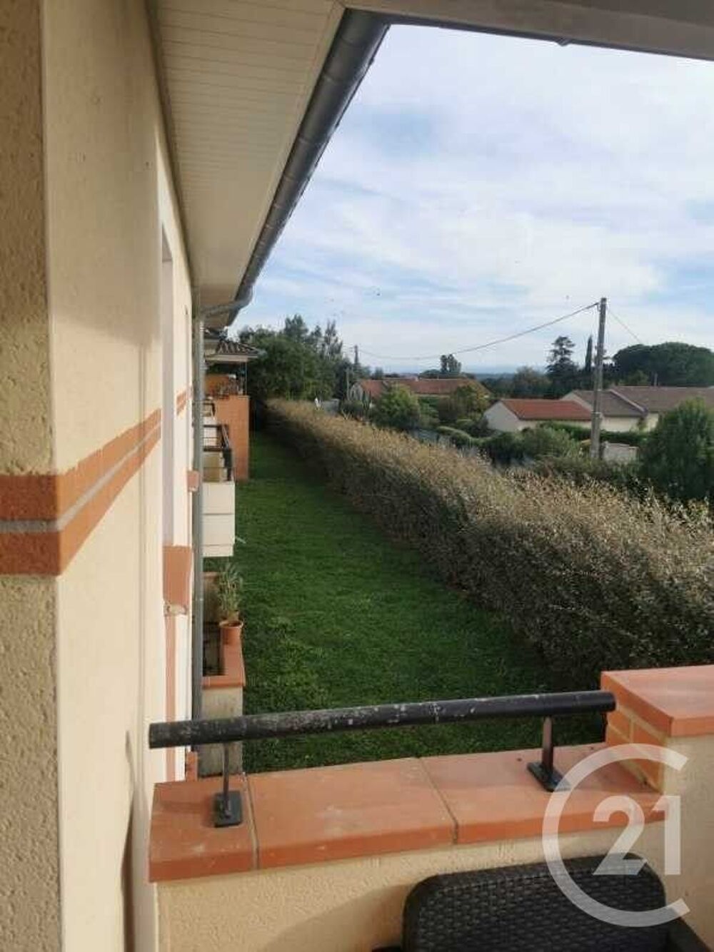 Appartement T3 · Auterive. Prestations soignées dans une....