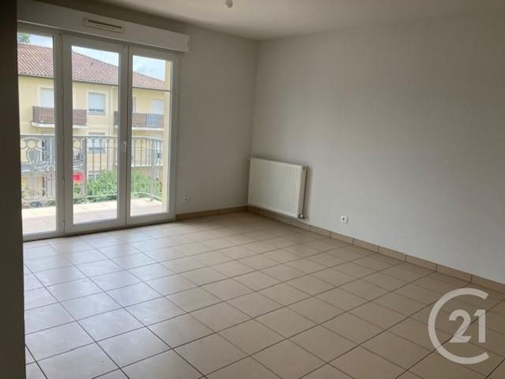 En exclusivité chez CENTURY 21 LGI IMMO, découvrez ce T3....