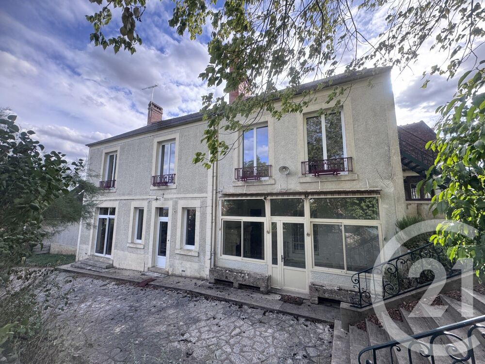 Maison 7 pièces 284 m² · à Trucy L Orgueilleux · 284 m² · 268 000 €