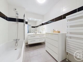  Appartement à vendre 4 pièces 97 m²