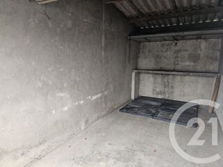  Parking / Garage � vendre 12 m�