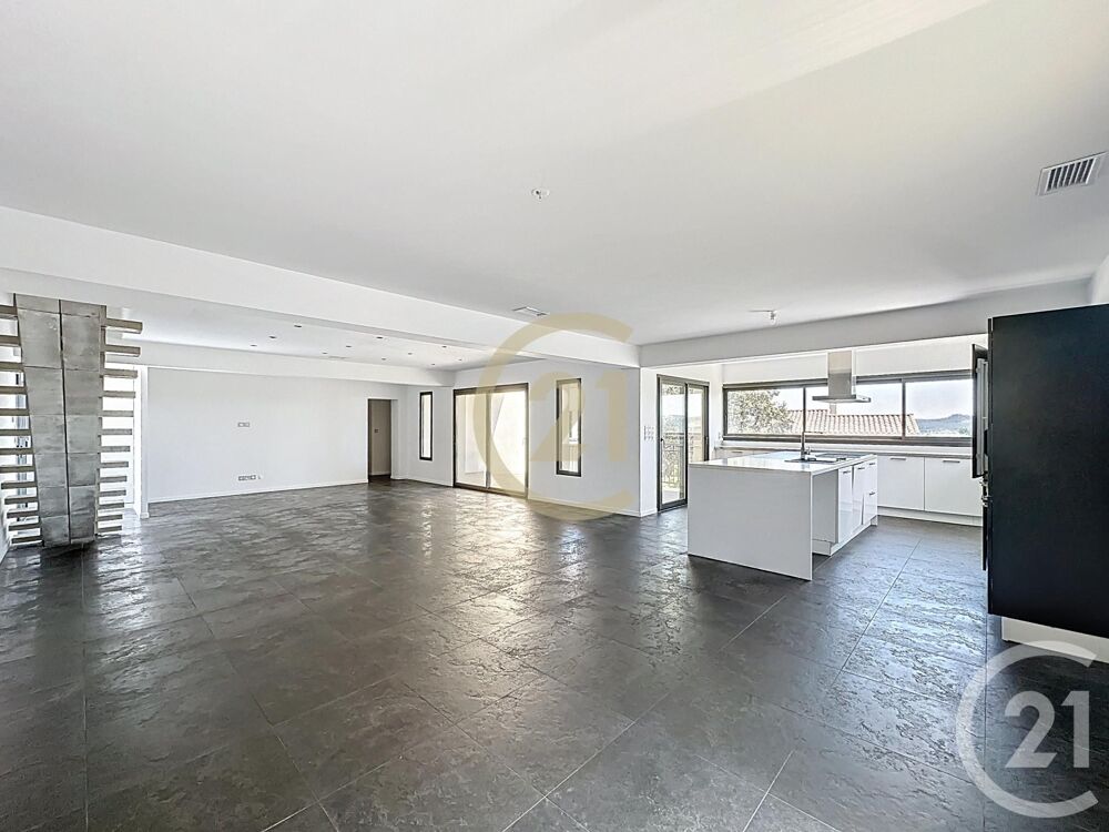 vente Maison - 7 pièce(s) - 230 m² Aramon (30390)