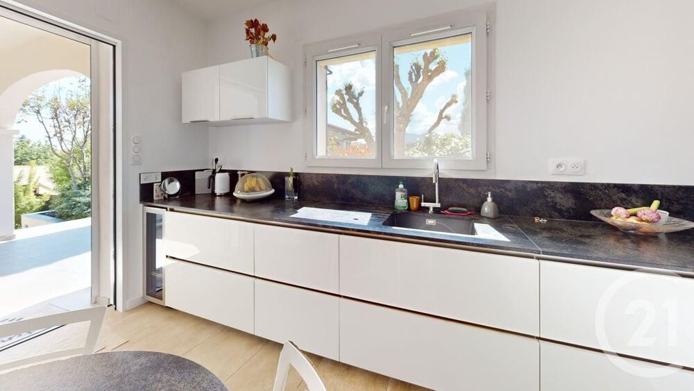 vente Maison - 6 pièce(s) - 230 m² Alès (30100)